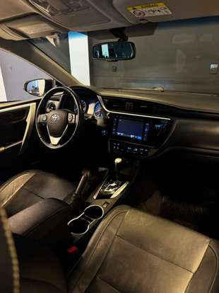 TOYOTA-COROLLA-2018
