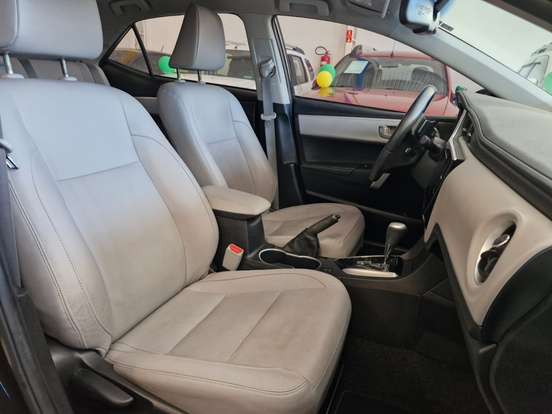 TOYOTA-COROLLA-2017