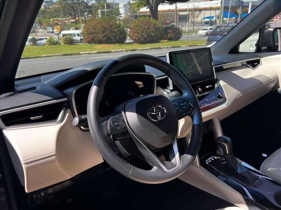TOYOTA-COROLLA CROSS-2022