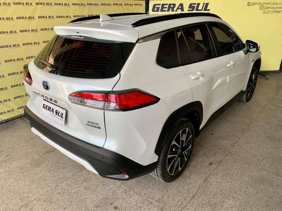 TOYOTA-COROLLA CROSS-2023
