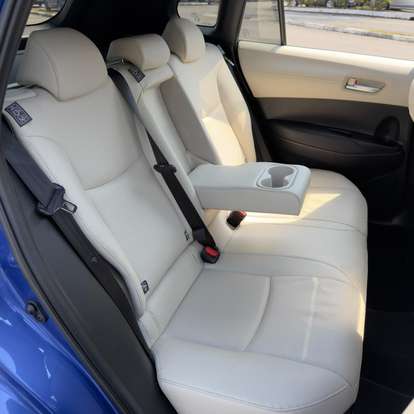 TOYOTA-COROLLA CROSS-2024