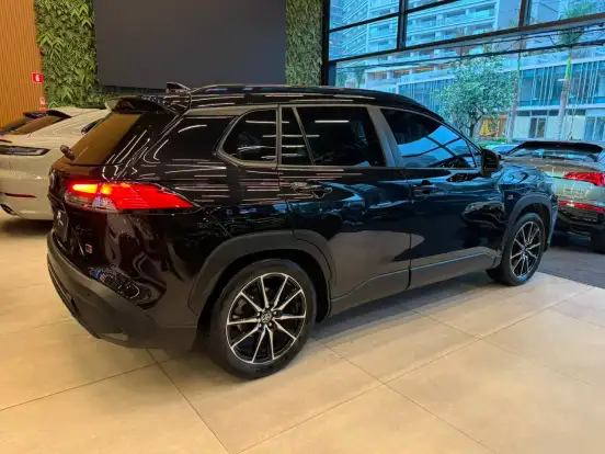 TOYOTA-COROLLA CROSS-2023