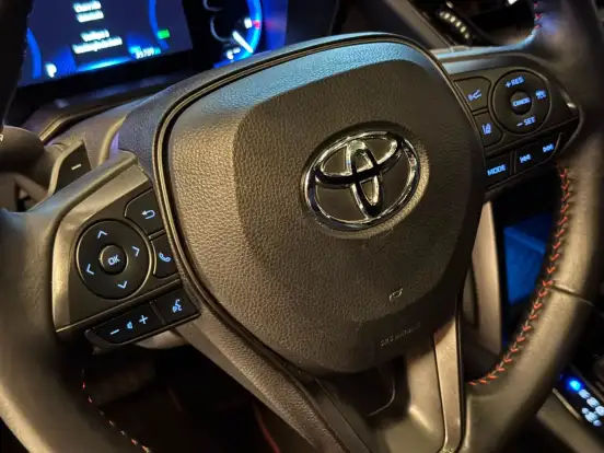 TOYOTA-COROLLA CROSS-2023