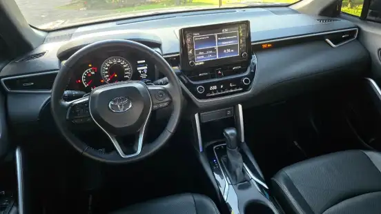 TOYOTA-COROLLA CROSS-2021