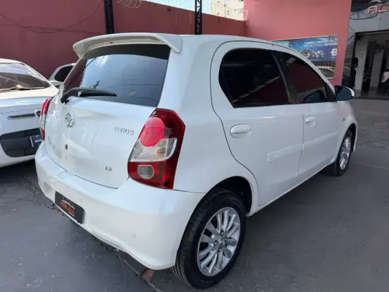 TOYOTA-ETIOS-1.3 X 16V FLEX 4P AUTOMÁTICO TOYOTA-ETIOS-2020