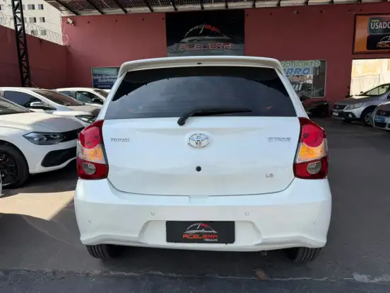 TOYOTA-ETIOS-1.3 X 16V FLEX 4P AUTOMÁTICO TOYOTA-ETIOS-2020