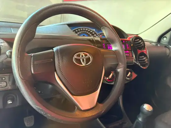 TOYOTA-ETIOS-1.3 X 16V FLEX 4P MANUAL TOYOTA-ETIOS-2015