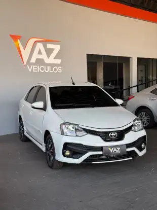 TOYOTA-ETIOS-2017