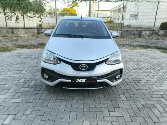 TOYOTA-ETIOS-2016