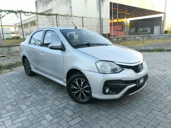 TOYOTA-ETIOS-2016
