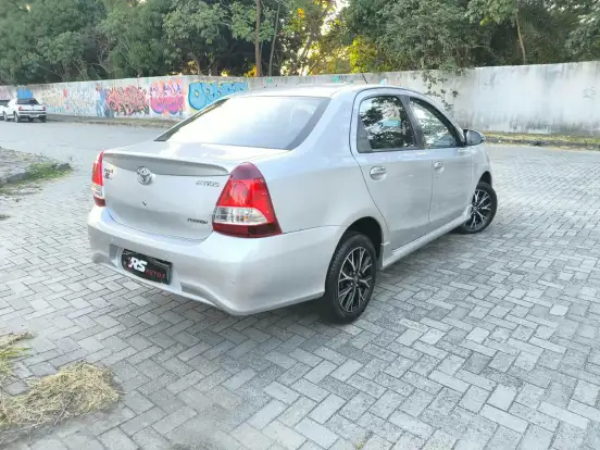 TOYOTA-ETIOS-1.5 XLS SEDAN 16V FLEX 4P AUTOMÁTICO TOYOTA-ETIOS-2016