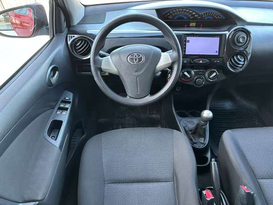 TOYOTA-ETIOS-1.3 16V FLEX 4P MANUAL TOYOTA-ETIOS-2014