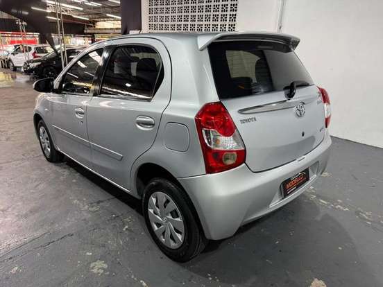 TOYOTA-ETIOS-2016