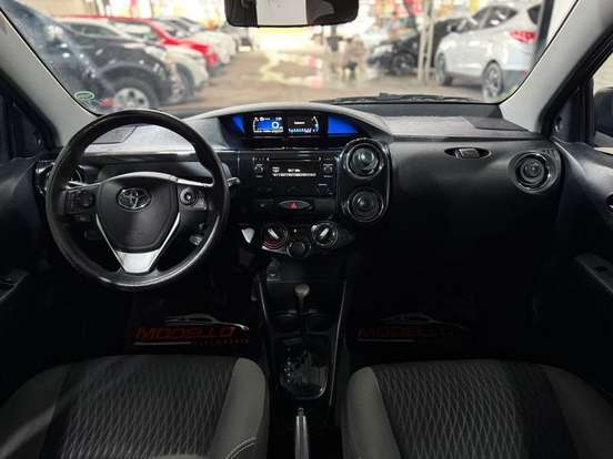 TOYOTA-ETIOS-2016