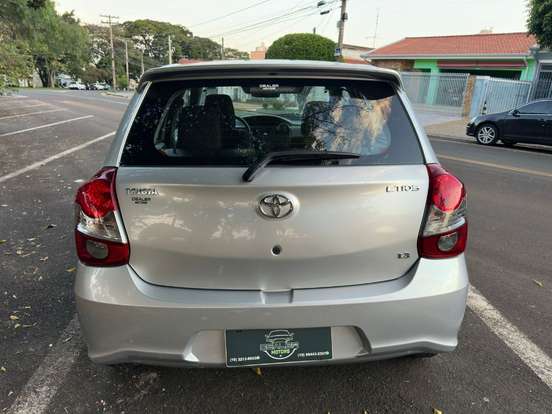 TOYOTA-ETIOS-2018
