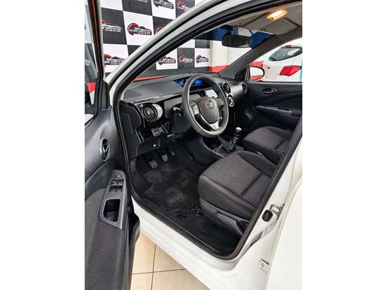 TOYOTA-ETIOS-1.3 X 16V FLEX 4P MANUAL TOYOTA-ETIOS-2017