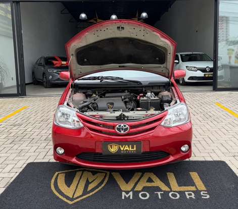 TOYOTA-ETIOS-2013