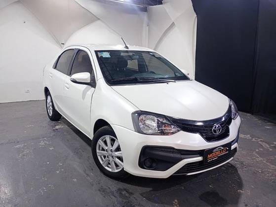 TOYOTA ETIOS 1.5 X PLUS 16V FLEX 4P AUTOMÁTICO