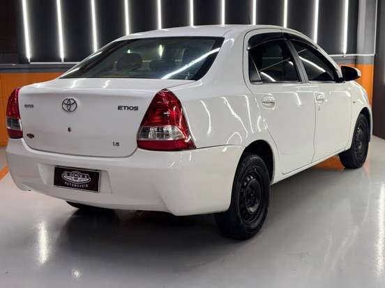 TOYOTA-ETIOS-1.5 X SEDAN 16V FLEX 4P MANUAL TOYOTA-ETIOS-2016