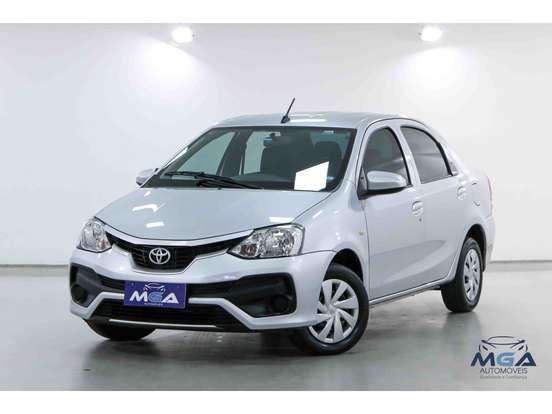 TOYOTA-ETIOS-2017