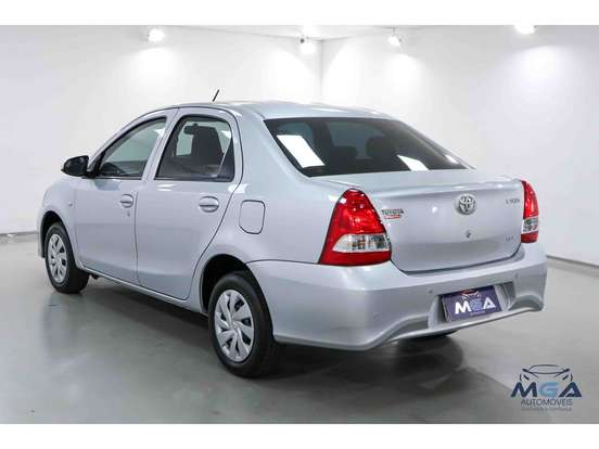 TOYOTA-ETIOS-2017
