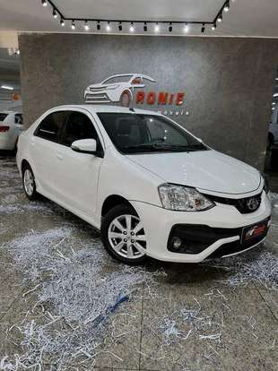 TOYOTA-ETIOS-2017