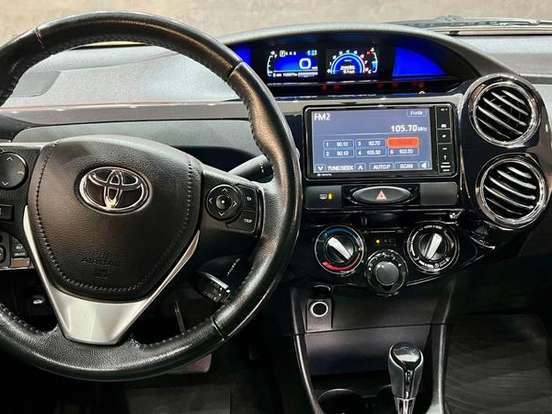 TOYOTA-ETIOS-1.5 XLS 16V FLEX 4P AUTOMÁTICO TOYOTA-ETIOS-2017