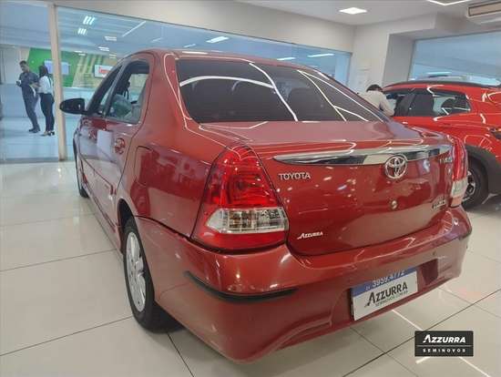 TOYOTA-ETIOS-2017