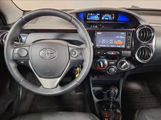 TOYOTA-ETIOS-1.5 XLS SEDAN 16V FLEX 4P AUTOMÁTICO TOYOTA-ETIOS-2016