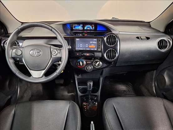 TOYOTA-ETIOS-2016