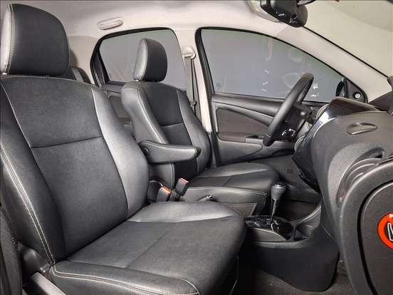 TOYOTA-ETIOS-2016