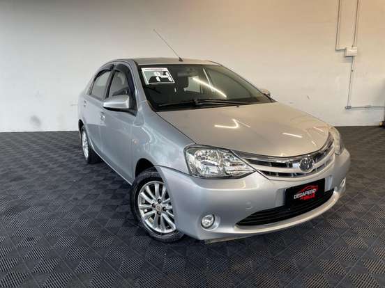 TOYOTA-ETIOS-1.5 XLS SEDAN 16V FLEX 4P MANUAL TOYOTA-ETIOS-2013