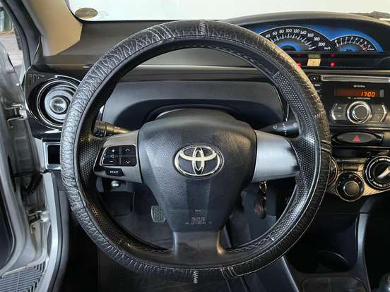TOYOTA-ETIOS-2013