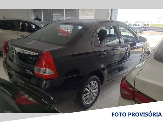 TOYOTA-ETIOS-1.5 XLS SEDAN 16V FLEX 4P MANUAL TOYOTA-ETIOS-2015