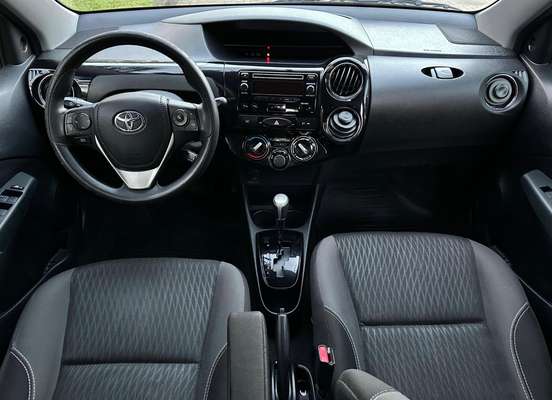 TOYOTA-ETIOS-2016