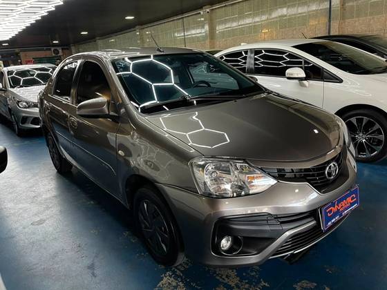 TOYOTA ETIOS 1.5 XS SEDAN 16V FLEX 4P MANUAL