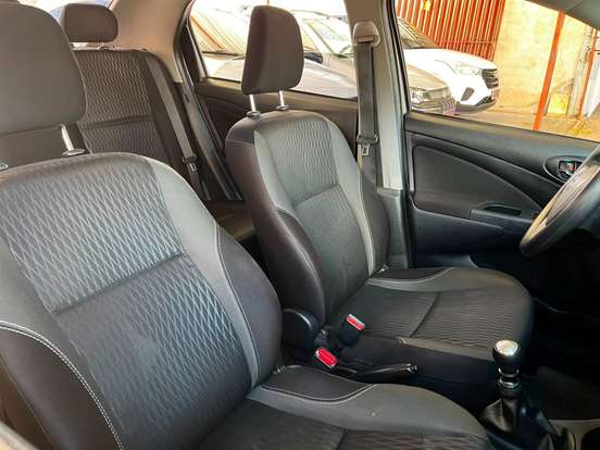 TOYOTA-ETIOS-2017