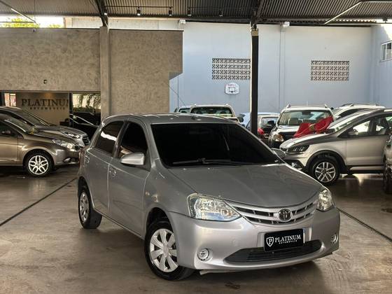 TOYOTA ETIOS 1.5 XS SEDAN 16V FLEX 4P MANUAL