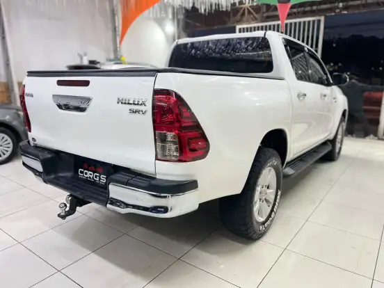 TOYOTA-HILUX-2.7 SRV 4X2 CD 16V FLEX 4P AUTOMÁTICO TOYOTA-HILUX-2016