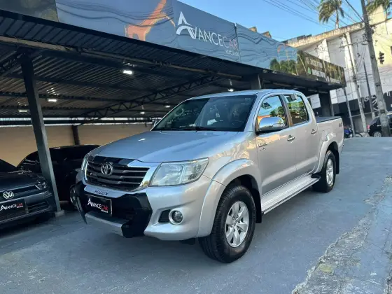 TOYOTA HILUX 2.7 SRV 4X4 CD 16V FLEX 4P AUTOMÁTICO
