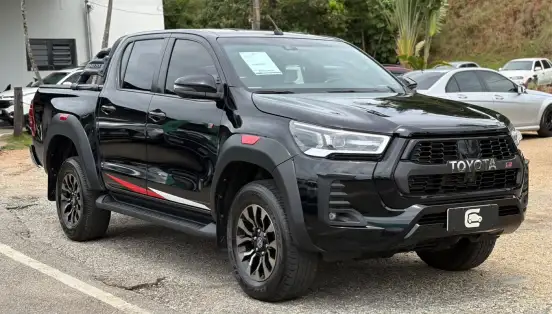 TOYOTA-HILUX-2022