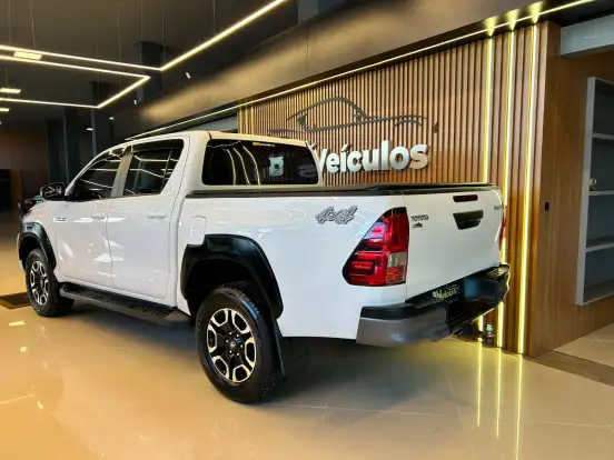 TOYOTA-HILUX-2.8 D-4D TURBO DIESEL CD POWER PACK 4X4 MANUAL TOYOTA-HILUX-2022