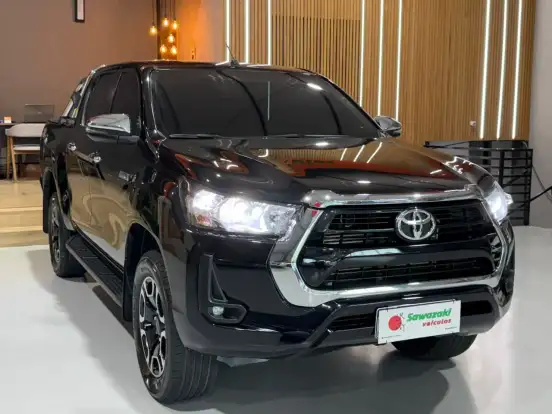 TOYOTA-HILUX-2021