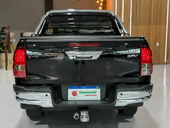 TOYOTA-HILUX-2.8 D-4D TURBO DIESEL CD SRV 4X4 AUTOMÁTICO TOYOTA-HILUX-2021