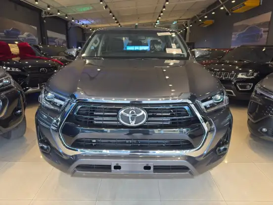 TOYOTA-HILUX-2026