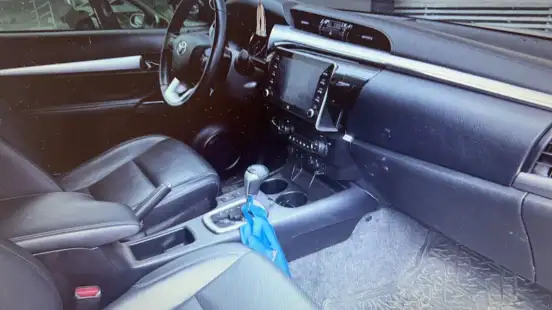 TOYOTA-HILUX-2022