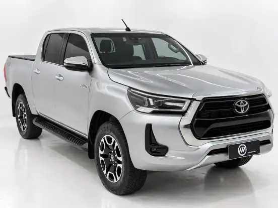TOYOTA-HILUX-2021