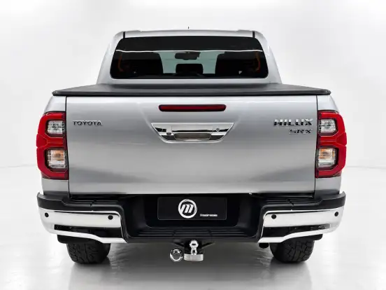 TOYOTA-HILUX-2.8 D-4D TURBO DIESEL CD SRX 4X4 AUTOMÁTICO TOYOTA-HILUX-2021