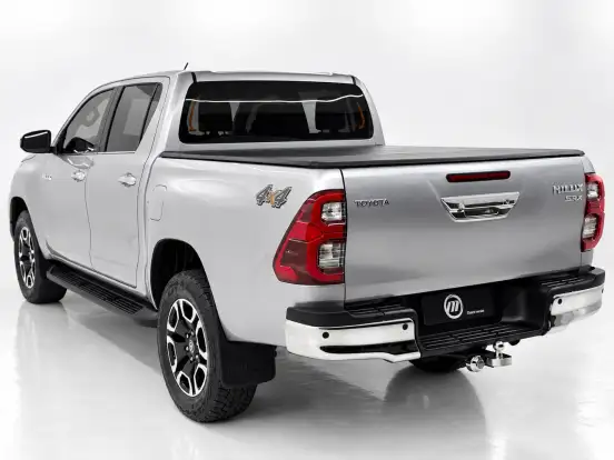 TOYOTA-HILUX-2021