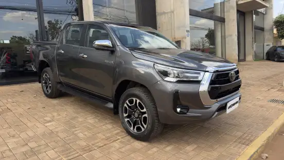 TOYOTA-HILUX-2024